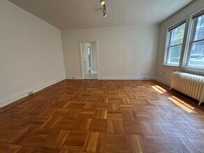 2015 Wightman St in Pittsburgh, PA - Building Photo - Building Photo