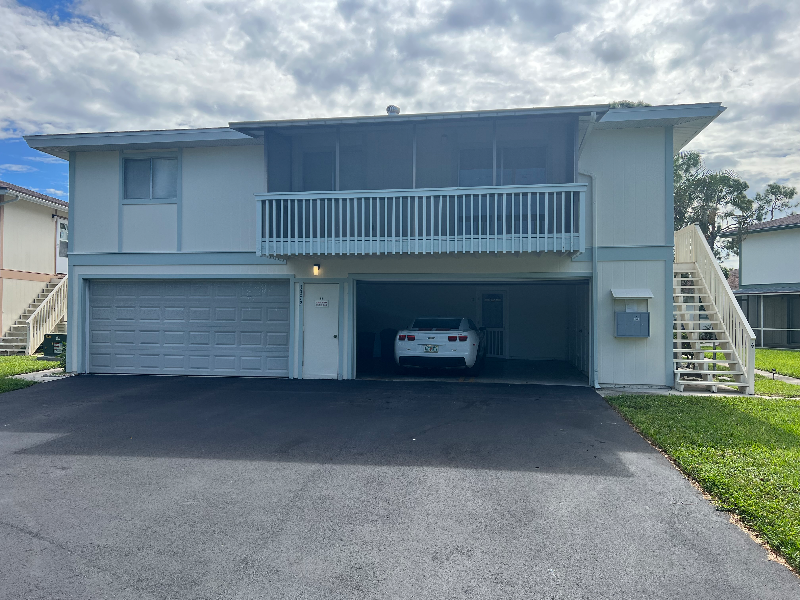 3372 Yukon Cir in Ft. Myers, FL - Foto de edificio