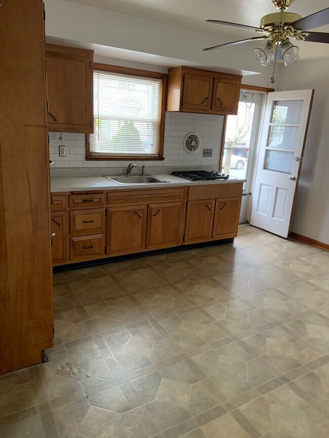 33 Hussa St Apartments and Nearby Linden Apartments For Rent Linden, NJ