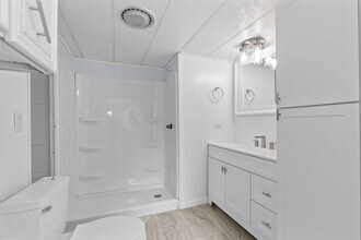 17 Jake Ln in New Bedford, MA - Building Photo - Building Photo