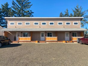 751 Point Brown Ave SW in Ocean Shores, WA - Building Photo - Building Photo