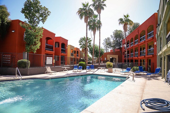 Sedona Pointe Apartments in Tucson, AZ - Building Photo