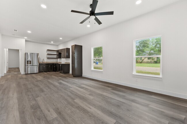 1601 N 11th St in Waco, TX - Building Photo - Building Photo