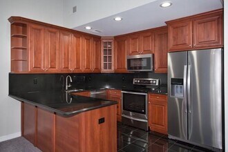 5000 Townehouse Dr in Coram, NY - Building Photo - Building Photo