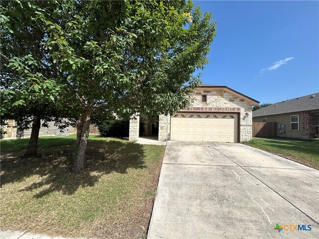 3013 Sandstone Way in New Braunfels, TX - Building Photo - Building Photo