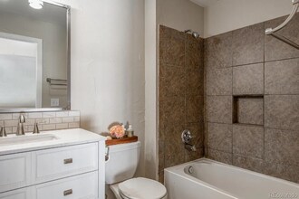 18109 E Asbury Dr in Aurora, CO - Building Photo - Building Photo