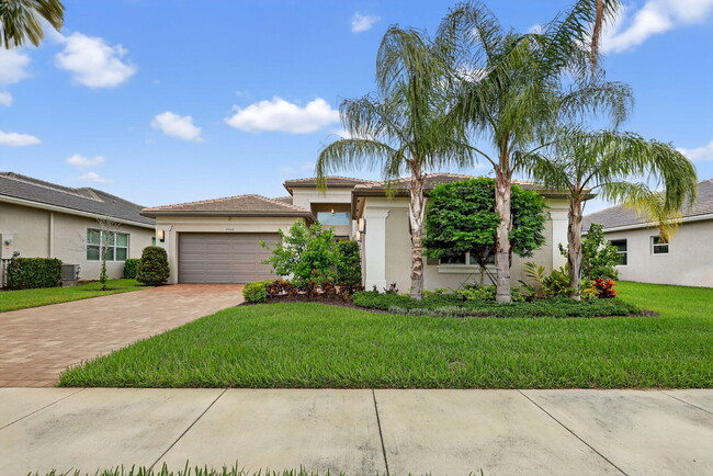 11966 SW Still Waters Ave in Port St. Lucie, FL - Building Photo - Building Photo