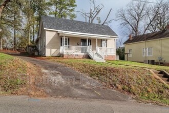 413 Norris St in Edgefield, SC - Building Photo - Building Photo