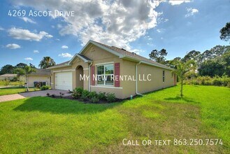 4269 Ascot Dr in North Port, FL - Building Photo - Building Photo