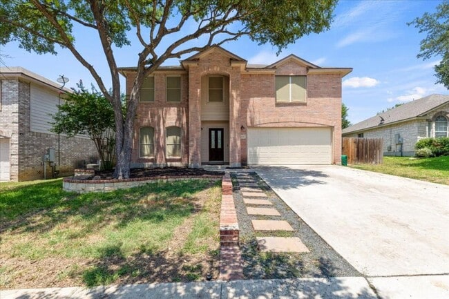 208 Valona Dr in Cibolo, TX - Building Photo - Building Photo