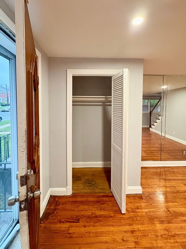 1424 Clairidge Rd in Baltimore, MD - Building Photo - Building Photo