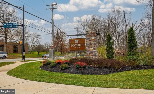 property at 163 Livingston Ln