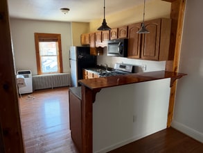 433 N Pine St, Unit 2 in Lancaster, PA - Building Photo - Building Photo