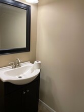 328 Chris Dr-Unit -328 in Columbia, MO - Foto de edificio - Building Photo