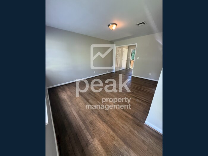 121 26th Ave NW in Center Point, AL - Building Photo