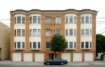 5700 California St in San Francisco, CA - Building Photo - Building Photo