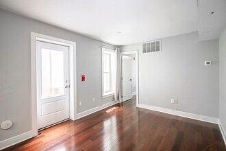 1522 Race St in Philadelphia, PA - Building Photo - Building Photo