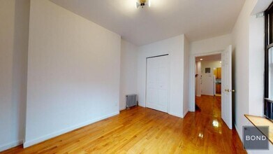 96 3rd Ave in New York, NY - Building Photo - Building Photo