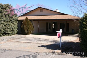 11883 Stirrup High Dr E in Dewey, AZ - Building Photo