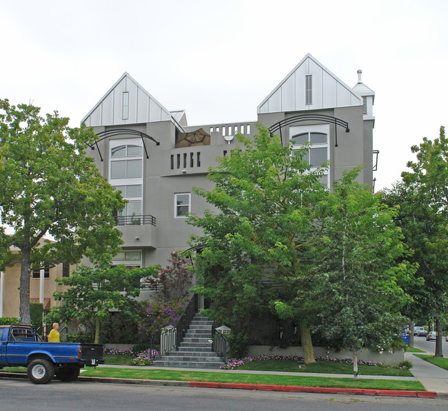 900 N Croft Ave in West Hollywood, CA - Building Photo - Building Photo