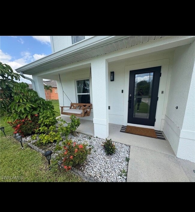 310 SE 3rd Ter in Cape Coral, FL - Foto de edificio - Building Photo
