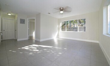 1126 NE 16th Pl in Fort Lauderdale, FL - Building Photo - Building Photo