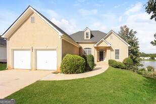 195 Sea Marsh Ct in Fayetteville, GA - Building Photo