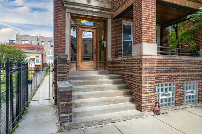 2638 Rice St in Chicago, IL - Foto de edificio - Building Photo