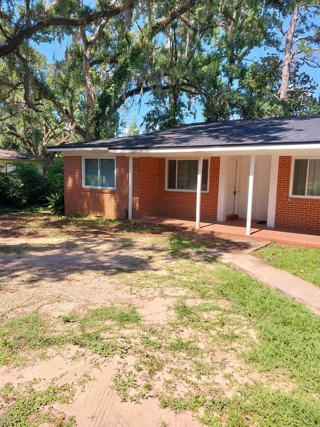 1816 S Meridian St in Tallahassee, FL - Building Photo - Building Photo