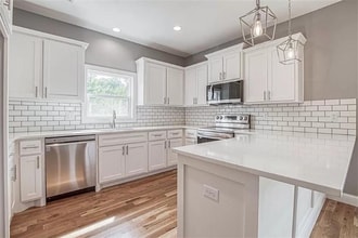 8260 Sunset Dr in De Soto, KS - Building Photo - Building Photo