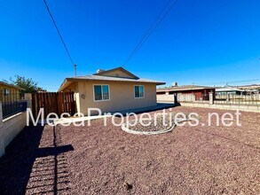 1210 Oasis Dr in Barstow, CA - Building Photo - Building Photo