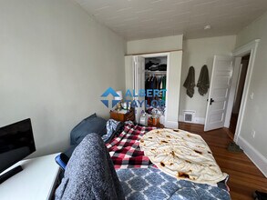 101 Heath St, Unit 3 in Somerville, MA - Building Photo - Building Photo