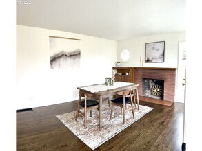 4789 SE Ada Ln in Milwaukie, OR - Building Photo - Building Photo