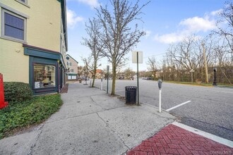 20 Walker St, Unit 4 in Goshen, NY - Building Photo - Building Photo