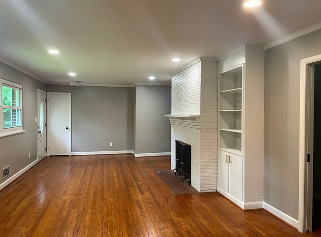 429 Dorothy Dr in Cary, NC - Building Photo - Building Photo