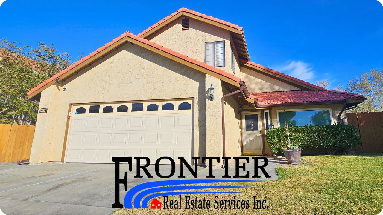 946 Roosevelt St in Ridgecrest, CA - Building Photo