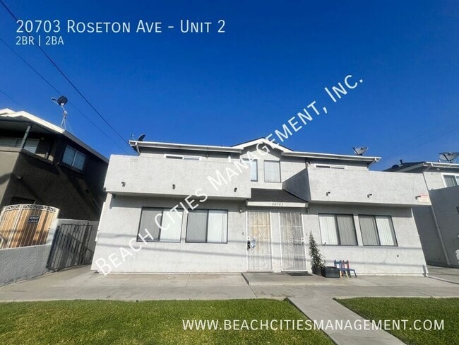 property at 20703 Roseton Ave