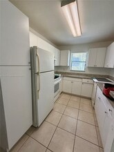 3963 NW 87th Ave in Sunrise, FL - Building Photo - Building Photo