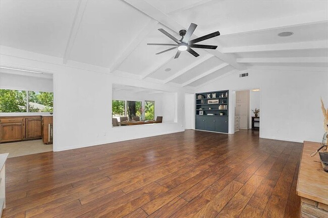 2551 S Waverly Ave in Redding, CA - Building Photo - Building Photo