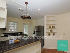 338 W Hampton Ave in Spartanburg, SC - Building Photo - Building Photo