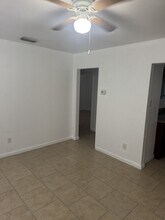 1502 E Shadowlawn Ave in Tampa, FL - Building Photo - Building Photo