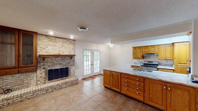 203 Mesa Dr in Gatesville, TX - Building Photo - Building Photo