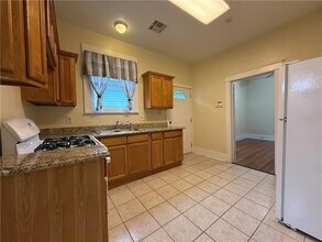 5303 S Liberty St in New Orleans, LA - Foto de edificio - Building Photo