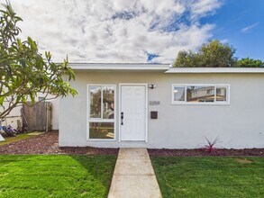 3257-59 Luna Ave in San Diego, CA - Building Photo - Building Photo