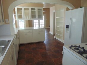 4620 Oakridge St in Houston, TX - Building Photo - Building Photo