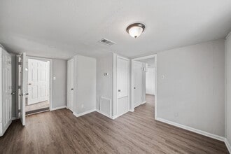 1706 California St in Baytown, TX - Building Photo - Building Photo