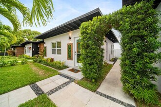 820 NE 14th Ave in Fort Lauderdale, FL - Foto de edificio - Building Photo