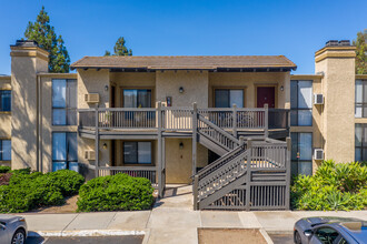 Countryside Apartments in Poway, CA - Foto de edificio - Building Photo