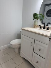 4881 NW 97th Pl in Doral, FL - Building Photo - Building Photo