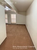 319 W Main St in Waukesha, WI - Building Photo